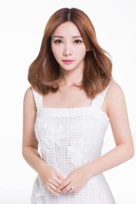 柳岩.棚拍裙子杂图