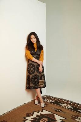 棚拍柳岩x李川jpg