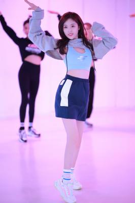 吴宣仪全集.透明裙子12