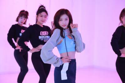 吴宣仪全集.透明裙子12