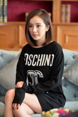 杨幂生图全集.yang幂蝴蝶结杨幂访谈