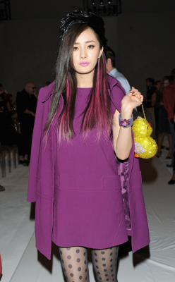 杨幂生图全集.一些套图紫色长裙鸭子