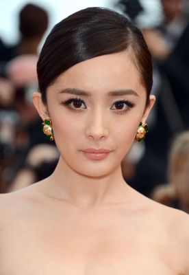 杨幂生图全集.一些套图金色礼服红毯