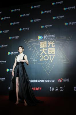 杨幂生图全集.亮片星光大赏杨幂范闪光星光大赏晚会图