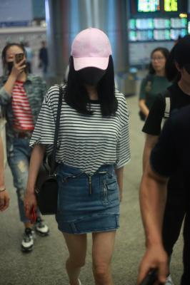 杨幂生图全集.机场图合集杨幂机场3套