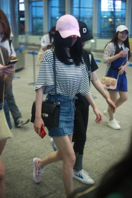 杨幂生图全集.机场图合集杨幂机场3套