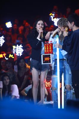 杨幂生图全集.杨幂王老吉现场补