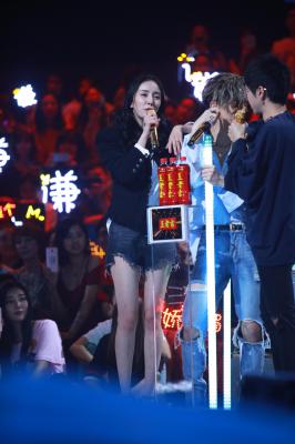 杨幂生图全集.杨幂王老吉现场补