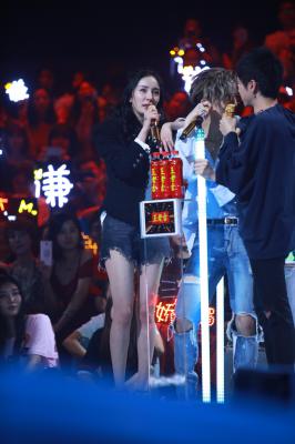 杨幂生图全集.杨幂王老吉现场补