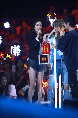 杨幂生图全集.杨幂王老吉现场补