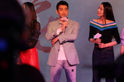 杨幂生图全集杨幂迪丽热巴