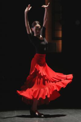 白百合.套餐白色裙子红毯