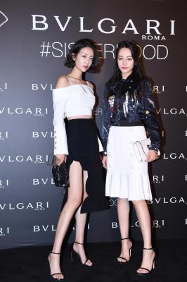 迪丽热巴 黑色开叉已选2