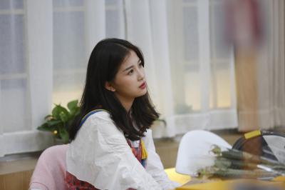 .虞书欣泳池告白