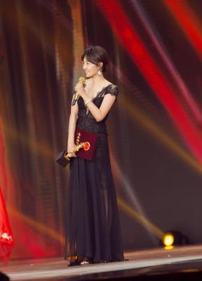 0白百合.套餐白色裙子红毯