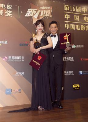 0白百合.套餐白色裙子红毯