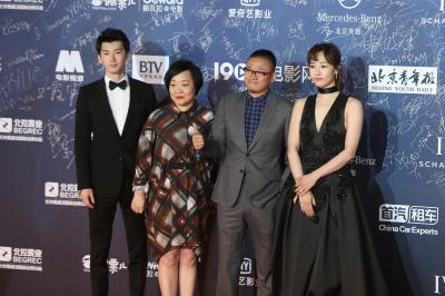 0白百合.套餐白色裙子红毯