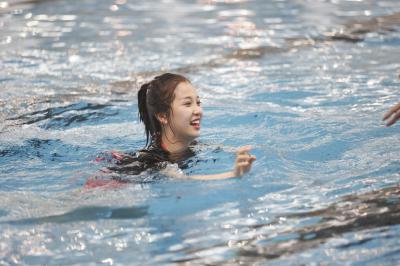 一年级毕业周S2.节目照片泳池+告白 虞书欣-_A2A0539.JPG