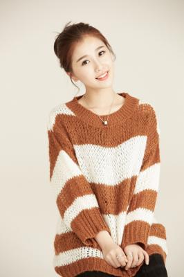 一年级毕业周S2.虞书欣个人宣传照条纹毛衣-shuxin1436