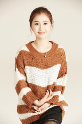 一年级毕业周S2.虞书欣个人宣传照条纹毛衣-shuxin1425