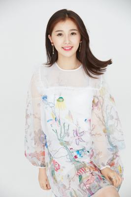 一年级毕业周S2.虞书欣个人宣传照白色薄纱-shuxin1618