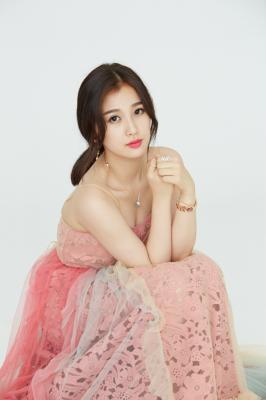 一年级毕业周S2.虞书欣个人宣传照红色纱裙-shuxin0001