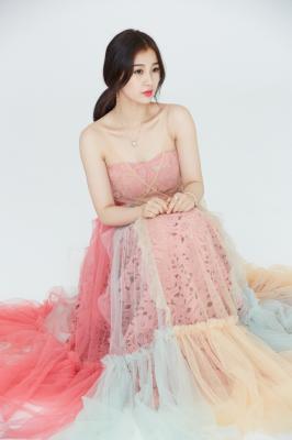 一年级毕业周S2.虞书欣个人宣传照红色纱裙-shuxin0005