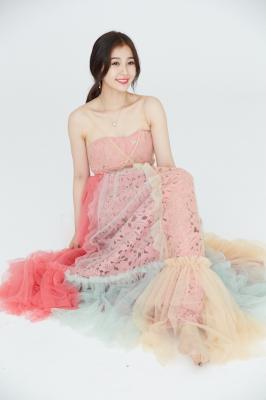 一年级毕业周S2.虞书欣个人宣传照红色纱裙-shuxin0007