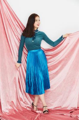 一年级毕业周S2.虞书欣个人宣传照黄衣蓝裙-shuxin1380