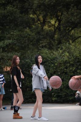 一年级毕业季S1剧照13黄志忠学生打篮球-IMG_2838 2.JPG