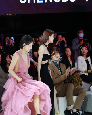 徐璐系列 徐璐-20210428205416_012A1164_waifu2x_2x_0n_JPG