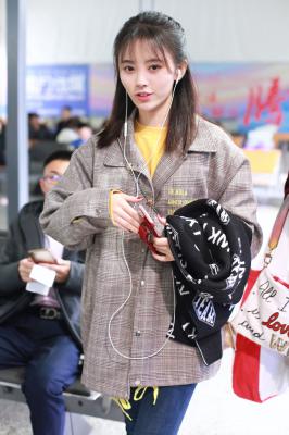 鞠婧祎-下机-03-02 203245