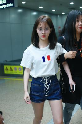 鞠婧祎-机场接-F96A5222