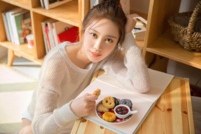 小姐姐原片.精修成片适用于微博微信的小图-IMG_4694-2副本-1副本