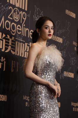 佟丽娅杨幂娜扎孙怡红毯xn娜扎红毯-12-04 0234061