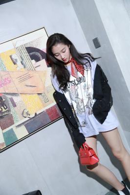 明星生图 关晓彤-AZ4I4873