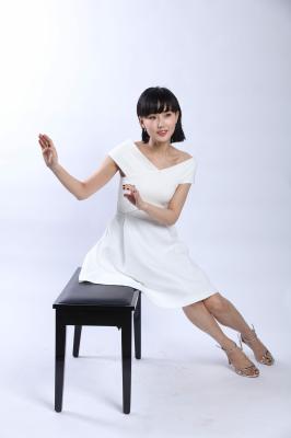 明星生图 黄玲-1H8A0854