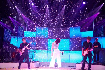 明星生图思卫-0Z5A4075