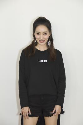 张小斐系列1-318A1413