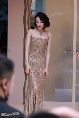 迪丽热巴-金色吊带-IMG_6201 